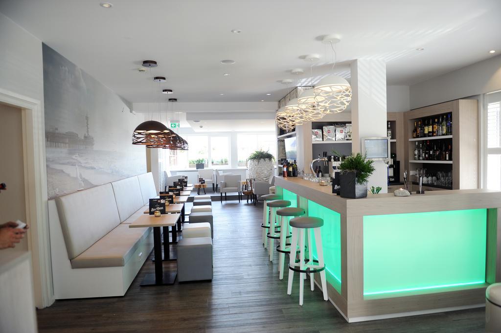 Hotel Andante Aan Zee Гаага Экстерьер фото