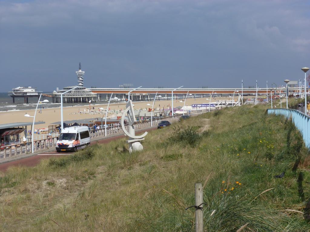 Hotel Andante Aan Zee Гаага Экстерьер фото