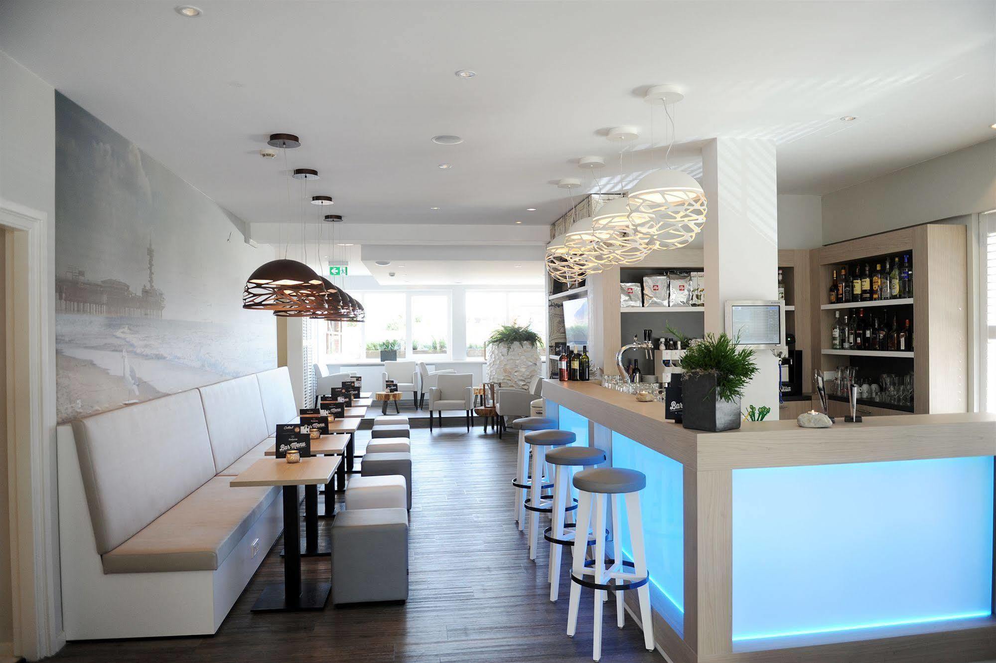 Hotel Andante Aan Zee Гаага Экстерьер фото